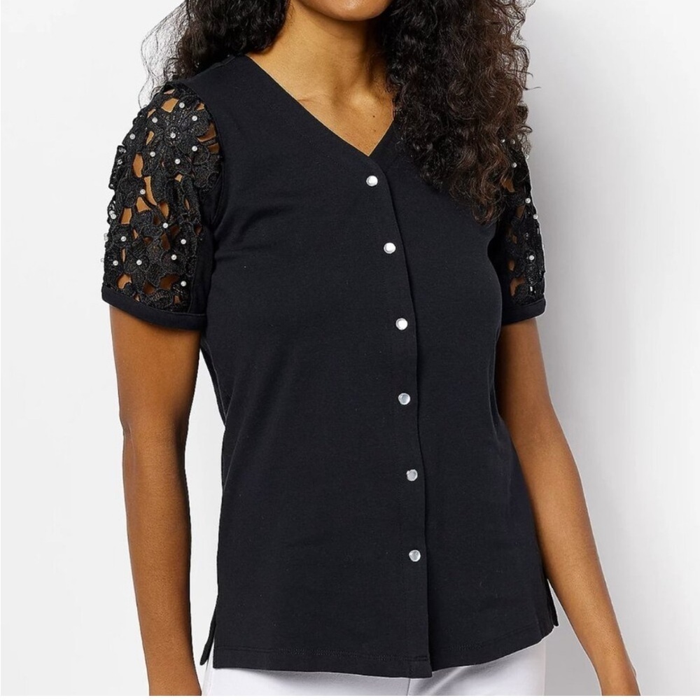 Quacker Factory Women's Top Sz Small lace Snap Front Elbow Sleeve Black